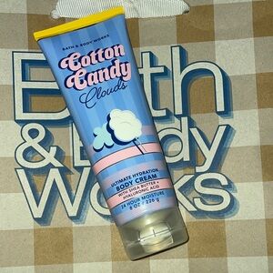 Bath & Body Works Cotton Candy Clouds Body Cream - New, never used